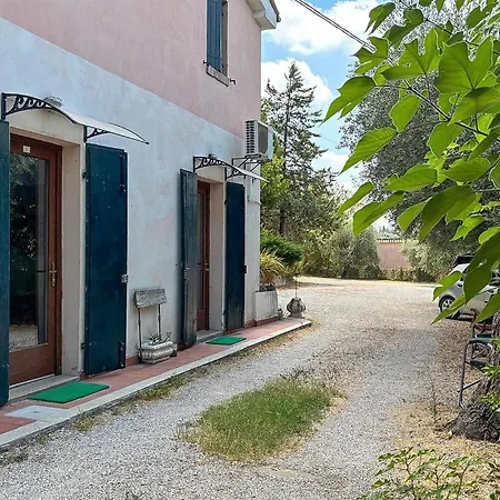 Apartment 1 Bedroom Gorgeous In